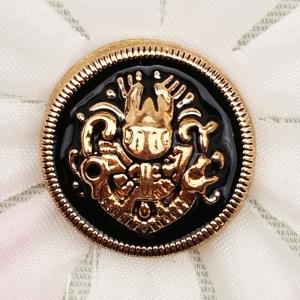 金属钮扣