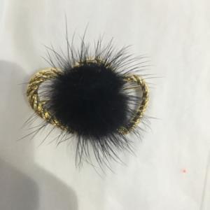 水貂毛双心胸花别针