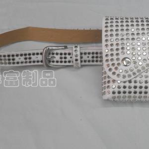 大号弧形包包满钉