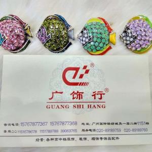 镶钻五金饰品*