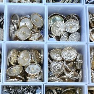 纽扣五金