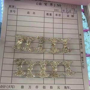 胸针