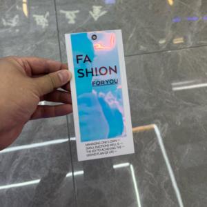 多彩软胶配白卡