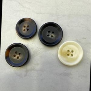 仿牛角扣