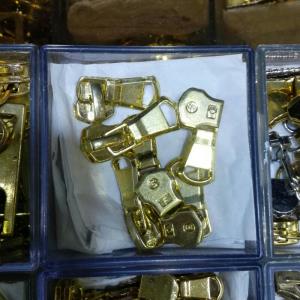 合金拉链头
