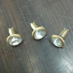 管钻纽扣